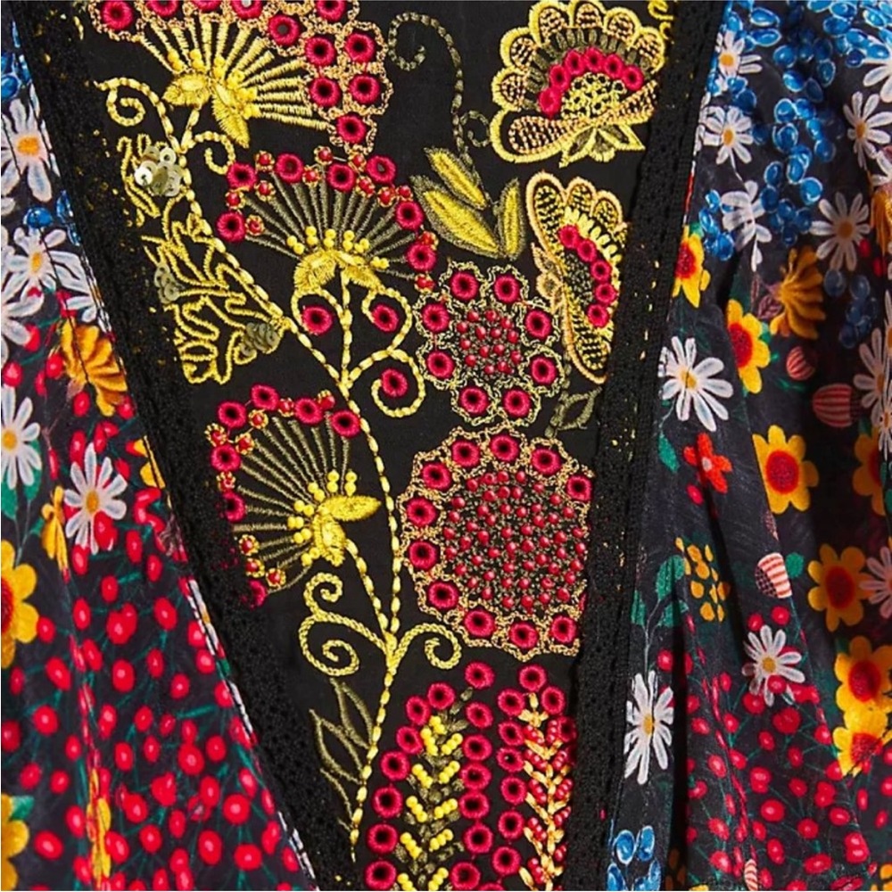 🌺Host Pick🌺 Anthropologie Bhanuni by Jyoti Embroidered Beaded Neda Top M NWOT - Picture 10 of 11